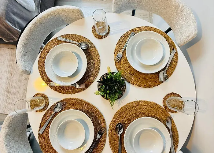 Cozy Yellow اسطنبول